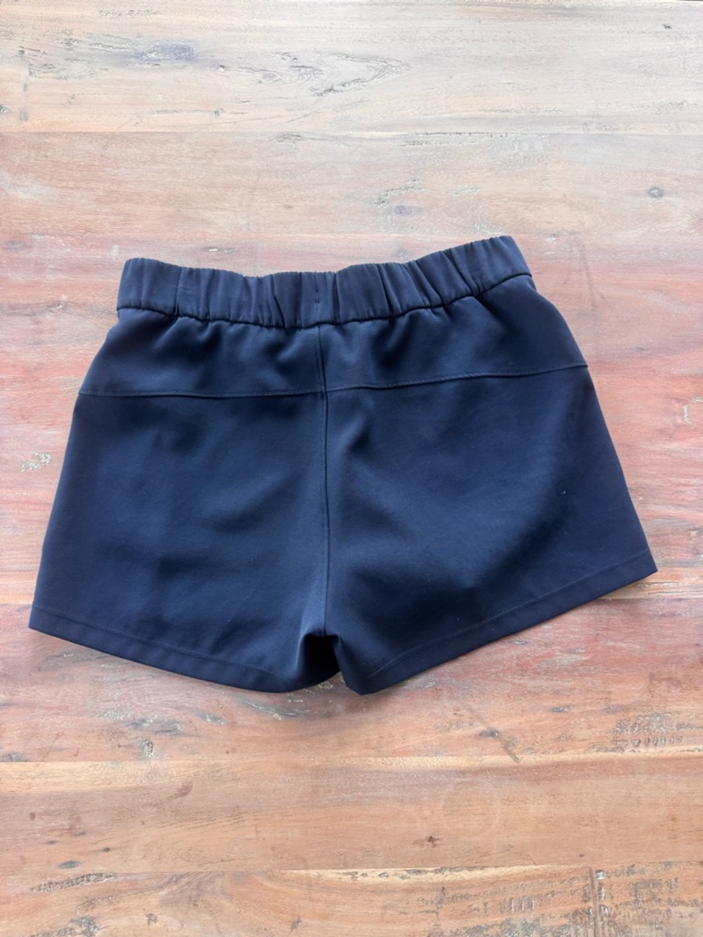 Lululemon On the Fly shorts size 6. LOT OF 5 - Picture 5 of 11